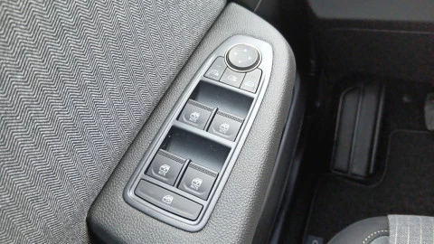 Renault Clio Techno TCe 90 (67kw)