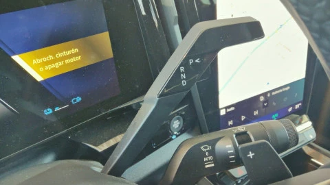 Renault Rafale Techno full hybrid E-Tech 200CV (147kW)