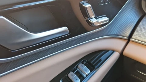 EBRO S900 PHEV 1.5 TGDI 3DHT 4X4 Luxury
