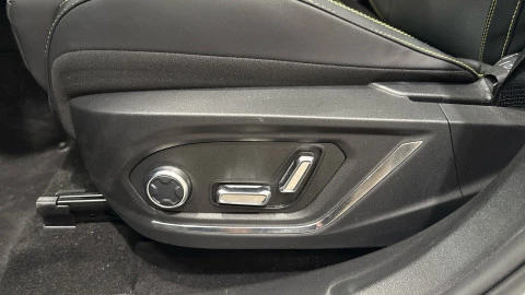 Lynk & Co 01 1.5 PHEV More 203 kW (276 CV)