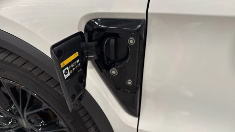 Lynk & Co 01 1.5 PHEV More 203 kW (276 CV)