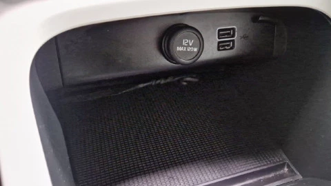 Volvo XC40 2.0 B4 G AWD Momentum Pro Auto