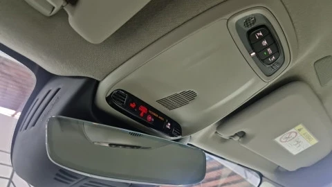 Volvo XC40 2.0 B4 G AWD Momentum Pro Auto