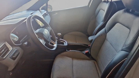 Renault Clio techno Eco-G 100cv (74kW)