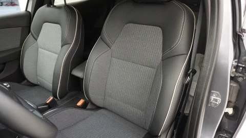 Renault Clio Techno TCe 90 (67kw)