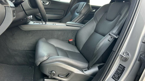 Volvo XC60 2.0 T6 AWD Recharge Ultra Dark Auto