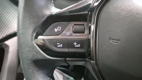 Peugeot 2008 Allure Pack Puretech 130 S&S 6 Vel. MAN
