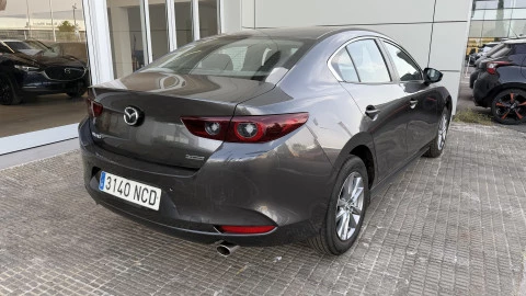 Mazda3 2.5L e-SKY G MHEV 103kW 6AT Prime-line