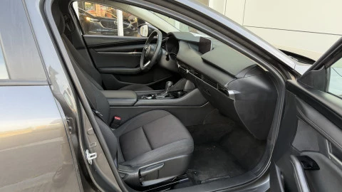 Mazda3 2.5L e-SKY G MHEV 103kW 6AT Prime-line