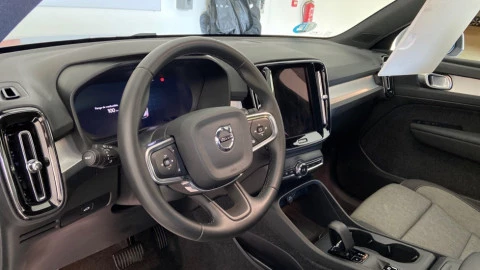 Volvo XC40 2.0 B3 G Core Auto