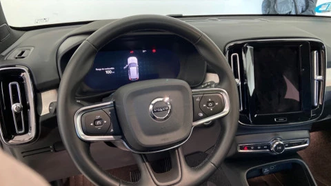 Volvo XC40 2.0 B3 G Core Auto