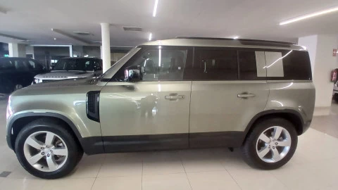 Land Rover Defender 3.0D I6 250 S 110 Auto 4WD MHEV Land Rover Defender 3.0D I6 250 S 110 Auto 4WD MHEV