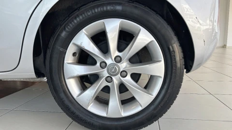 Opel Corsa 1.4 Color Edition 66kW (90CV)