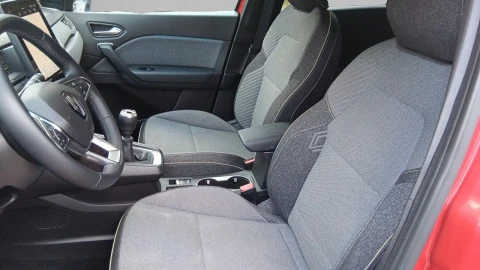 Renault Captur techno Eco-G 100cv (74 kW)