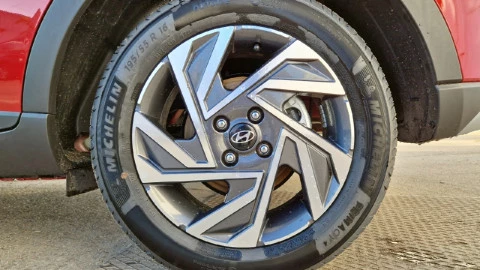 Hyundai Bayon 1.0 TGDI 74kW (100CV) 48V Maxx