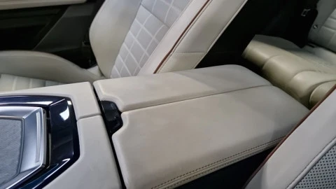 Renault Espace Iconic E-Tech full hybrid 146kW