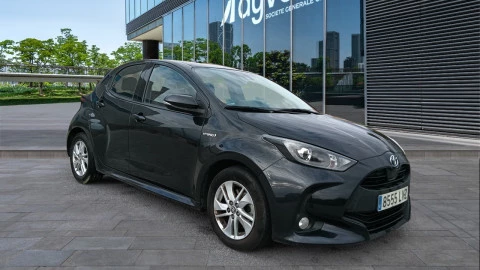 Toyota Yaris 1.5 120H Business Plus