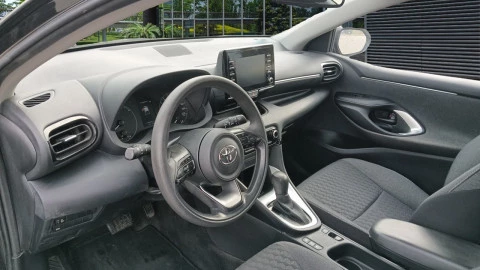 Toyota Yaris 1.5 120H Business Plus