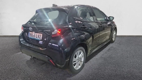 Toyota Yaris 1.5 120H Business Plus