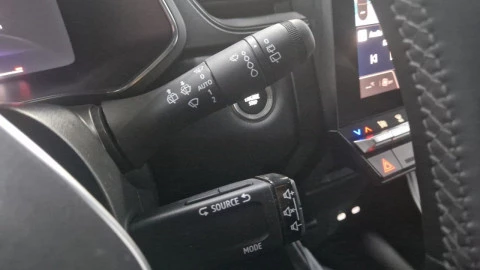 Renault Captur techno Eco-G 100cv (74 kW)