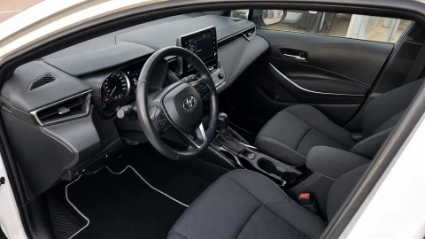 Toyota Corolla 1.8 125H BUSINESS PLUS E-CVT TOU SPORT