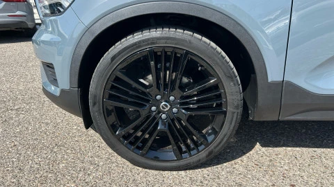 Volvo XC40 2.0 T4 R-Design Auto