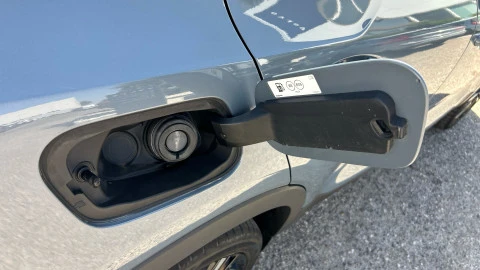 Volvo XC40 2.0 T4 R-Design Auto