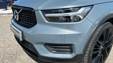 Volvo XC40 2.0 T4 R-Design Auto