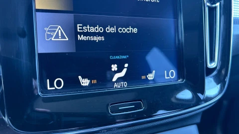 Volvo XC40 2.0 T4 R-Design Auto