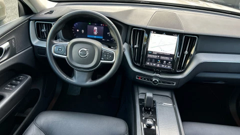 Volvo XC60 2.0 B4 D Core Auto