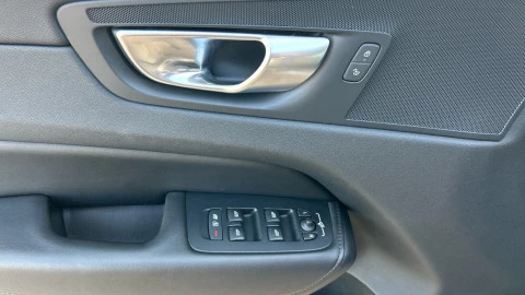 Volvo XC60 2.0 B4 D Core Auto