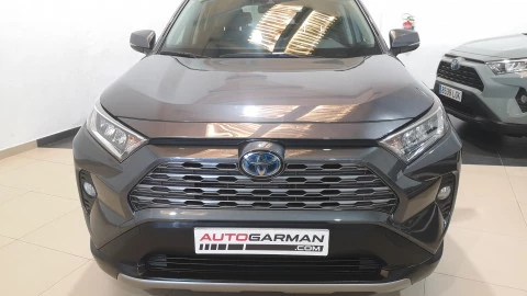 Toyota Rav4 2.5l 220H Advance