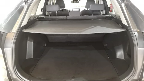 Toyota Rav4 2.5l 220H Advance