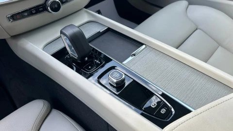 Volvo V60 2.0 B4 (G) Plus Dark Auto