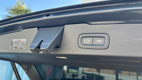 Volvo V60 2.0 B4 (G) Plus Dark Auto