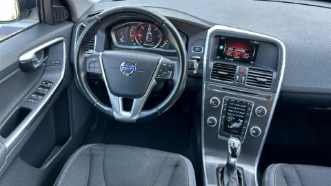Volvo XC60 2.0 D4 Momentum Auto