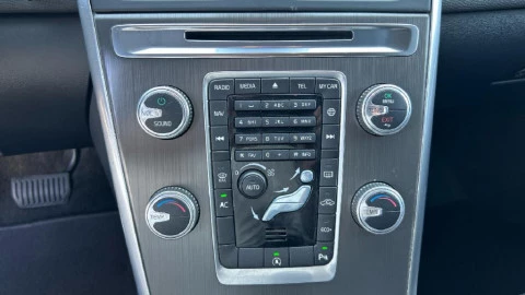 Volvo XC60 2.0 D4 Momentum Auto