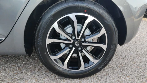 Renault Clio Techno full hybrid E-Tech 145 (103Kw)