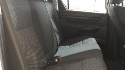 Toyota Hilux 2.4 D4D Cabina Doble GX