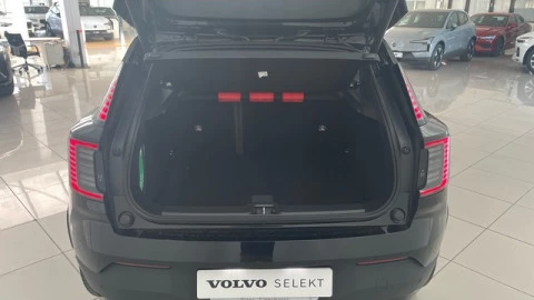 Volvo EX30 Single Motor Extended Range Plus Auto 200 kW (272 CV)