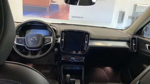 Volvo XC40 2.0 D3 Business Plus Auto