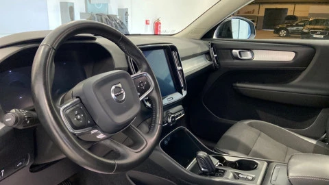 Volvo XC40 2.0 D3 Business Plus Auto