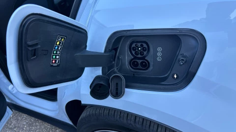 Volvo EX30 Single Motor Extended Range Plus Auto