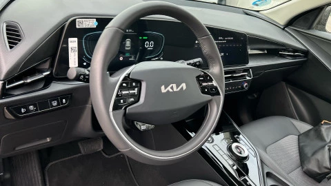 Kia Niro 1.6 GDi HEV 95kW (129CV) Drive