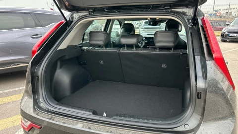 Kia Niro 1.6 GDi HEV 95kW (129CV) Drive