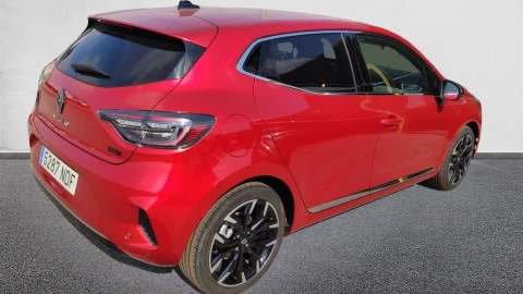 Renault Clio Techno full hybrid E-Tech 145 (103Kw)
