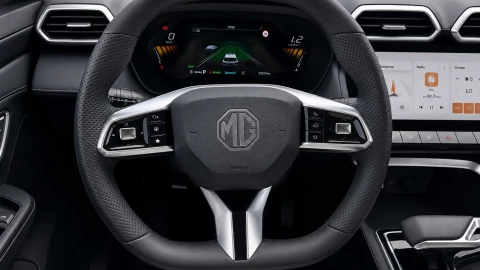 MG ZS Hybrid+ Luxury