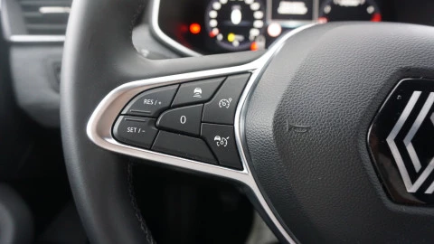 Renault Clio Techno TCe 90 (67kw)