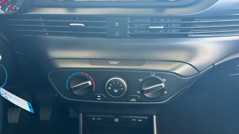 Hyundai Bayon 1.0 TGDI 74kW (100CV) 48V Essence