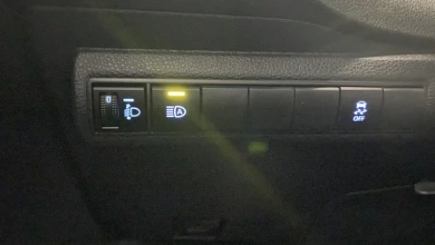 Toyota Corolla 2.0 180H FEEL! E-CVT TOURING SPORT